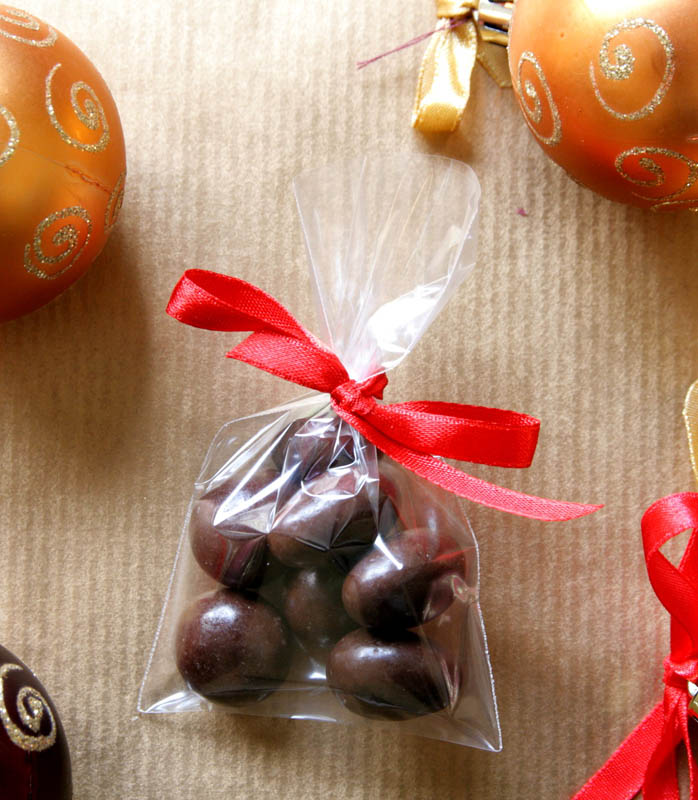 Kafijas šokolādes - Rieksti Šokolādē maisiņā ar lentīti