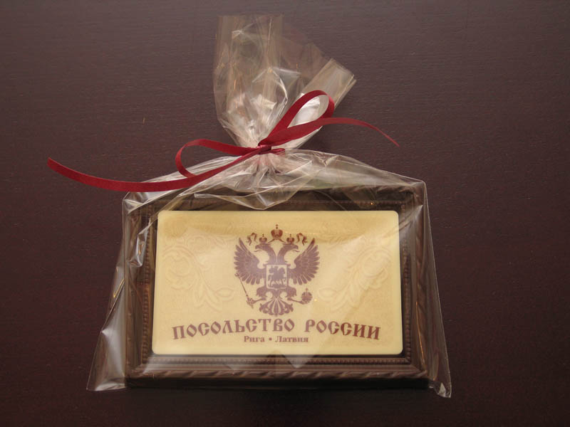 Подарки Путешественникам - Шоколадная Картинка в Рамочке в Мешочке с Ленточкой, 90г