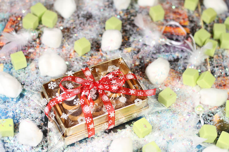 Уникальные Рождественские Подарки - Золотая Коробочка с 14-ю Печеньями, 115г