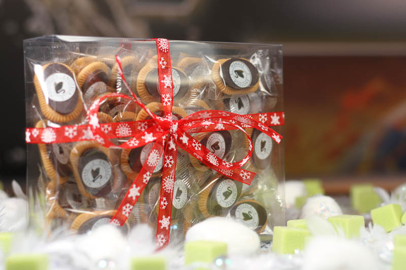 Шоколадные Печеньки - Упаковка 40 Печеньев в Прозрачной Коробочке, 250г