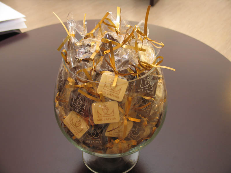 Glass Bowl Sweets - Promotional Chocolate Bar in a Polybag with Ribbon, 7g