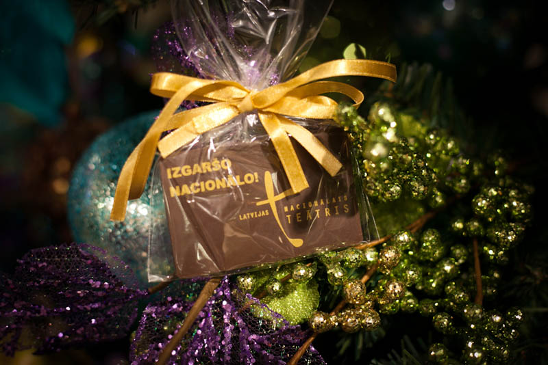 Шоколад к Рождественской Елке - Шоколадная Плитка в Мешочке с Ленточкой, 20г