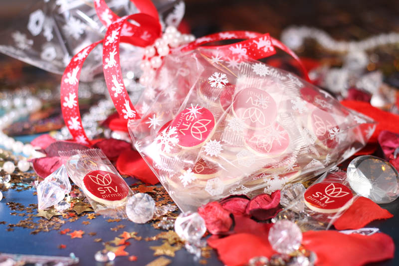 Round Chocolates - 15 Promotional Chocolate Bars in a Bag with Ribbon, 50g