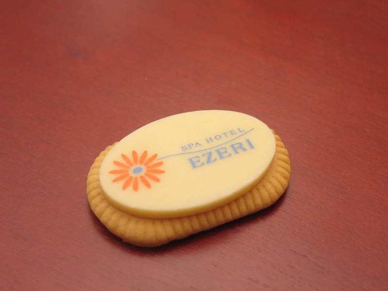 Beauty Salon Marketing - Biscuit with chocolate without Packaging, 5g