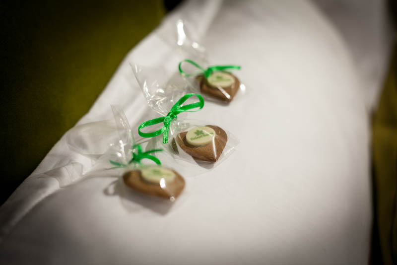 Chocolate On Pillow - Gingerbread biscuit / Pepper Cookie with Chocolate in a Polybag with Ribbon, 5g