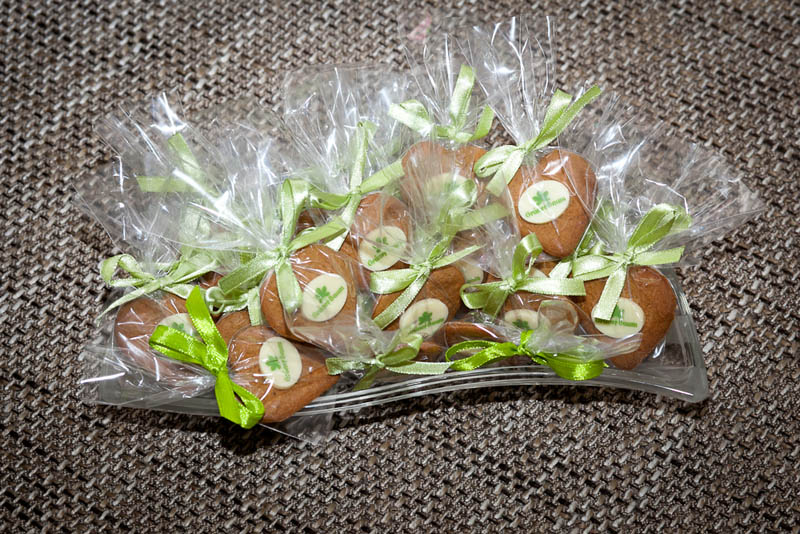 Glass Bowl Sweets - Gingerbread biscuit / Pepper Cookie with Chocolate in a Polybag with Ribbon, 5g