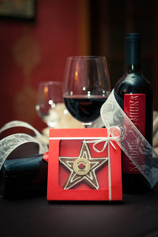 Wine And Chocolate - Star Shaped Pepper Bread with Chocolate in a Box, 50g